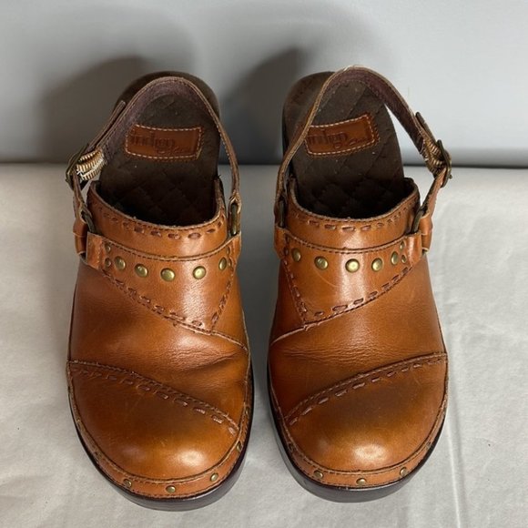 Heeled Chestnut Brown Leather Slingback Clogs - Picture 12 of 15